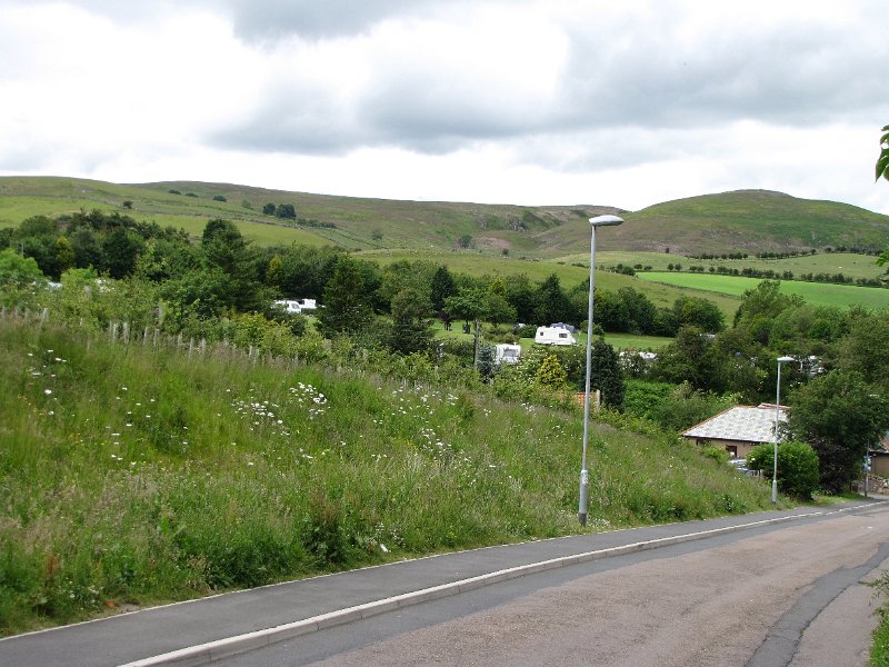 wooler_camping omgeving.jpg - Net buiten Wooler ligt de camping, Highburn House Country Holiday Park. Op de achtergrond de Cheviot hills.